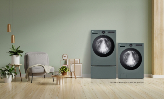 LG전자 트롬 오브제콜렉션 워시콤보 트루스팀(오른쪽)과 미니워시까지 결합한 제품. LG전자 제공